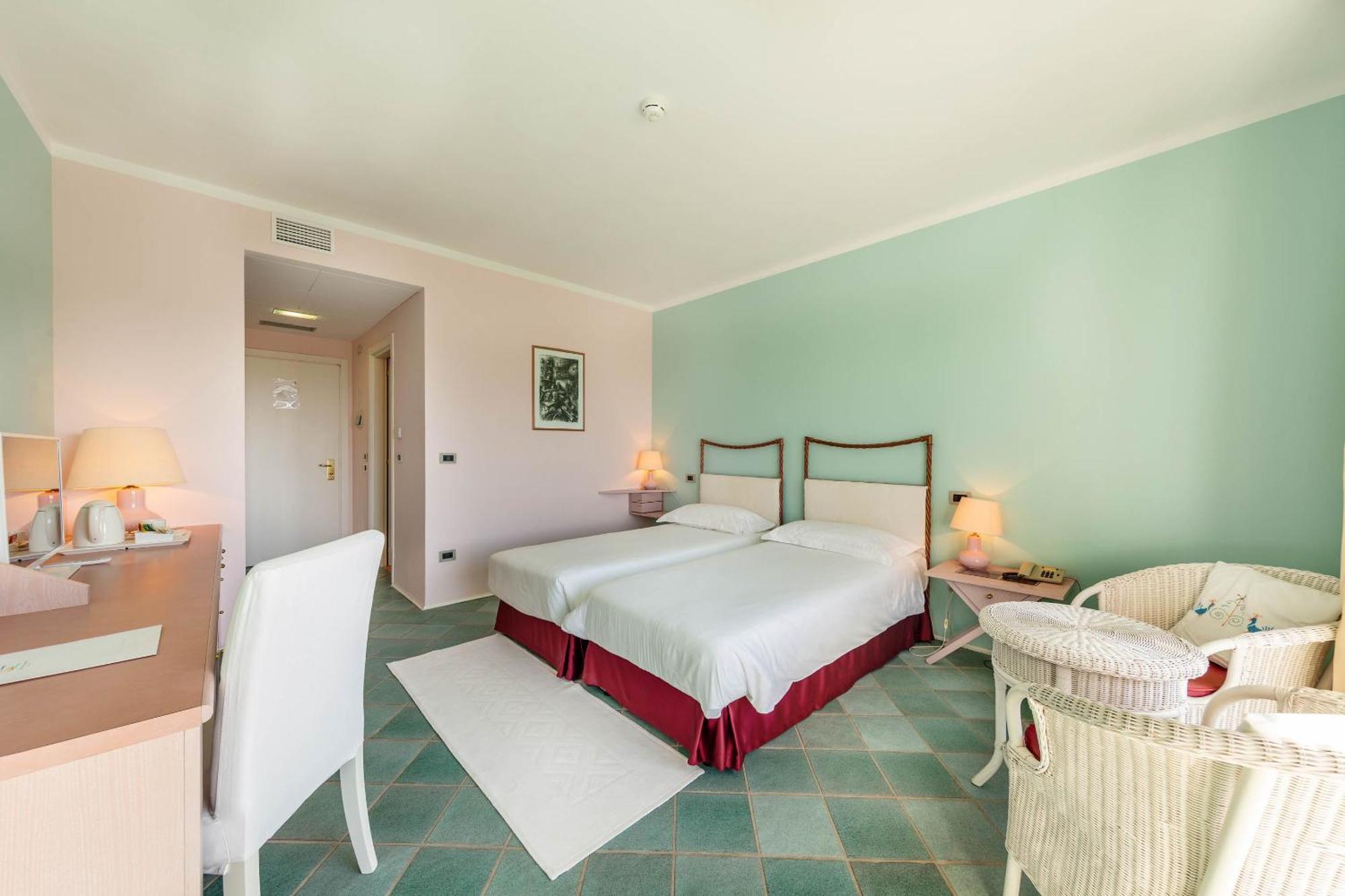 Hotel Luna Lughente Olbia Chambre photo